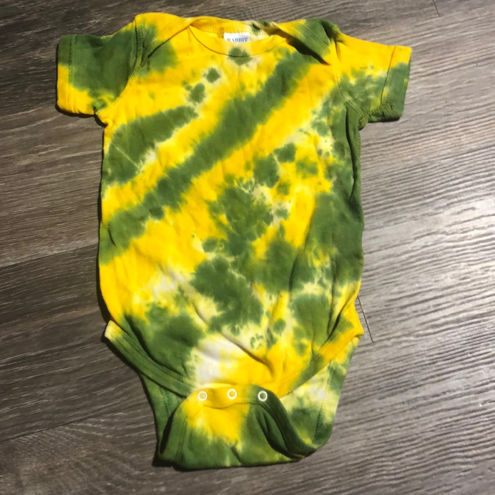 Baby Rabbit Skins Tie Dye Onesie Sz 18 mth